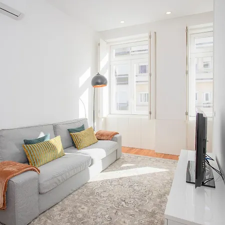 Liiiving In - Alegria Charming Apartment *